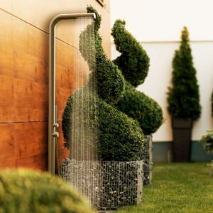 Designer Gartendusche aus V4A / 316 Edelstahl Modell "NALU"