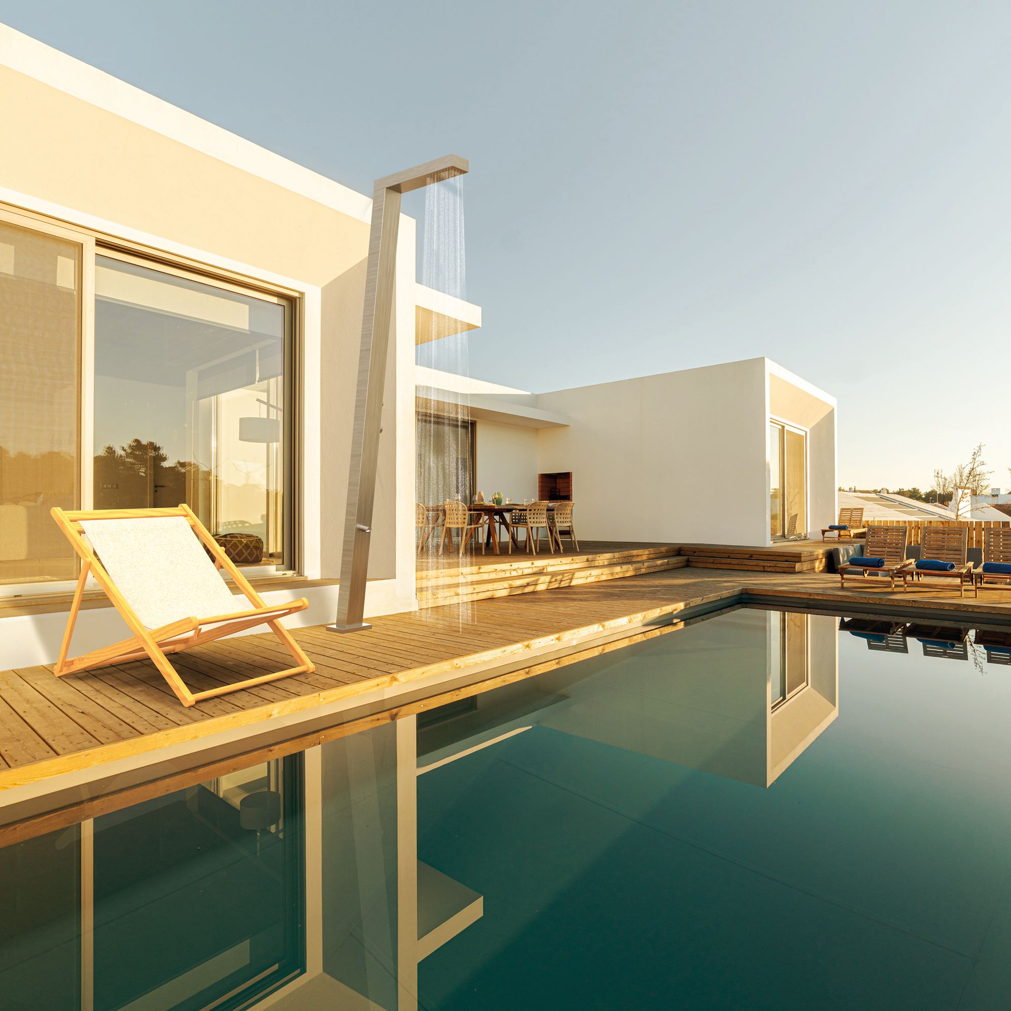 Designer Gartendusche aus V4A 316 Edelstahl Modell WAILOA 20106 Artikelbilder22